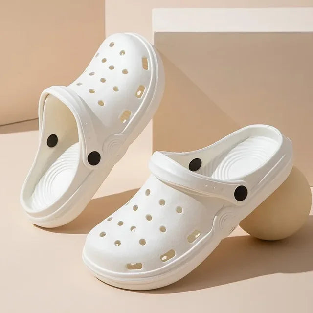 Tamancos de jardim para mulheres e homens, sandálias de praia, dedo do pé largo, sapatos Holey, chinelos de chuveiro, ao ar livre, senhoras, verão