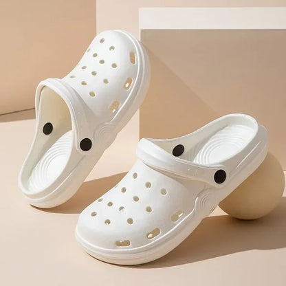 Tamancos de jardim para mulheres e homens, sandálias de praia, dedo do pé largo, sapatos Holey, chinelos de chuveiro, ao ar livre, senhoras, verão