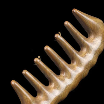 Peine de madera de sándalo verde natural hecho a mano para cabello rizado con dientes anchos, cepillo de masaje desenredante de madera antiestático para mujeres.