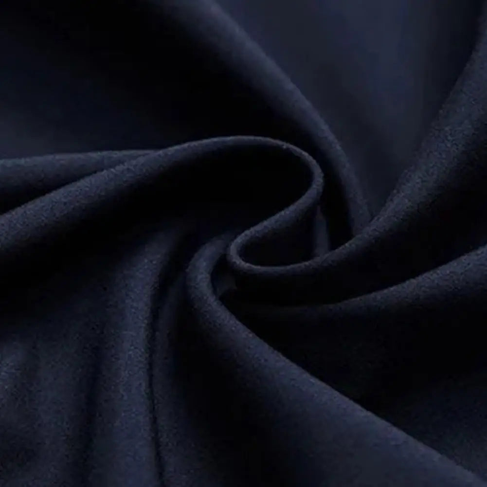 Chaqueta elegante para hombre de mediana edad con solapa y bolsillos con cierre de cremallera para negocios formales o ropa informal en primavera y otoño.