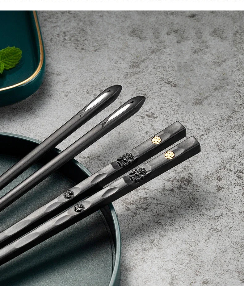 5Pairs Janpanese Reusable Chopsticks Black Sushi Sticks For Food Noodles Alloy Chinese Korean Chopsticks Kitchen Tableware