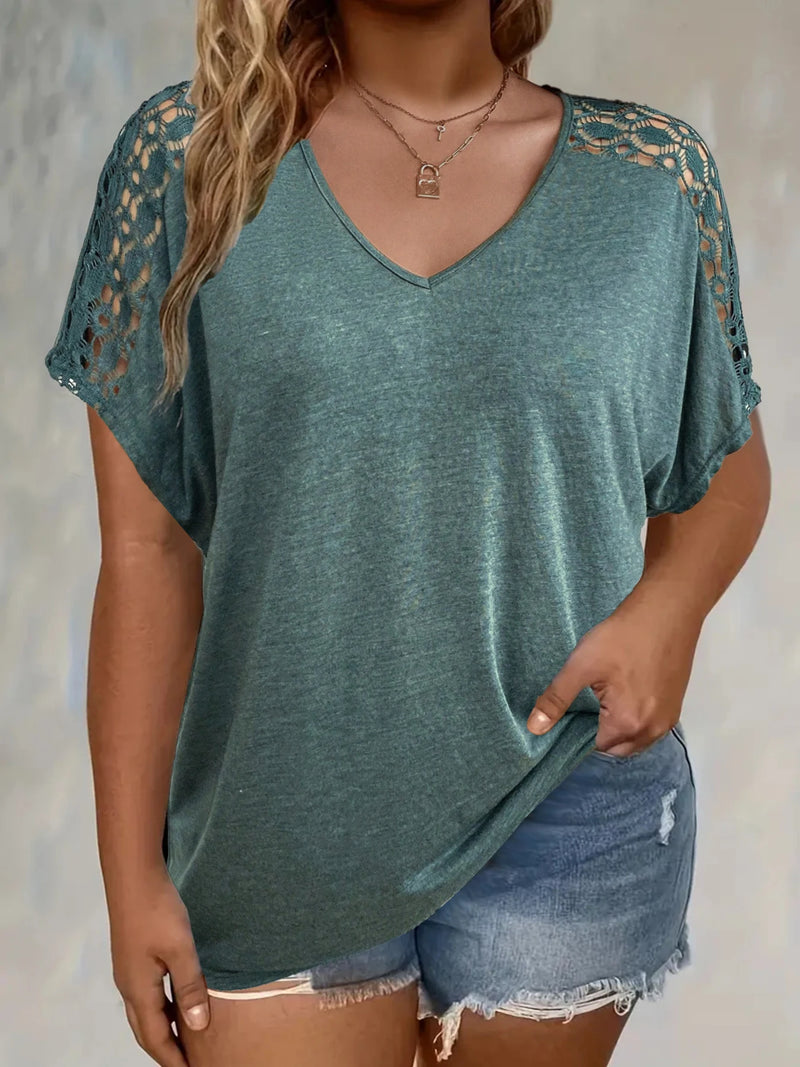 A new plous-size women's T-shirt with loose, perforated lace and solid V-neck short sleeves