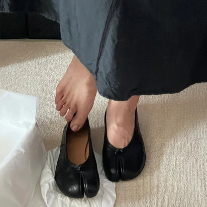 Fashion Soft Leather Split Toe Women Tabi Ballet Flats Spring Autumn Comfortable Walking Lazy Loafers Casual Girls Dance Shoes