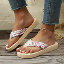 Fashion Floral Flat Flip Flops Women 2025 Summer Non Slip Lightweight Sandals Woman Comfortable Outdoor Beach Slippers Plus Size