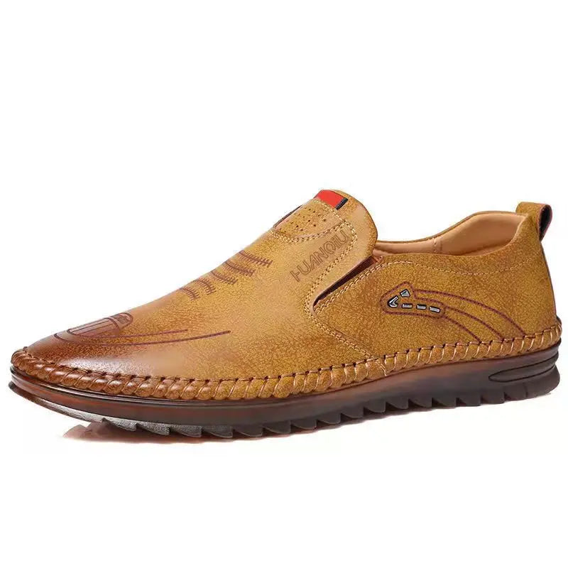 2022 Fashion Men's Casual Flat Shoes Outdoor Soft-Soled Travel Sneakers Leather Men's Business Non-Slip Breathable Shoes for Men