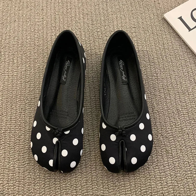 Women Flats Tabi Ninja Shoes Woman Ladies Microfiber Leather Comfy  Flats Split Toe Slippers Soft Bottom Loafers Solid Brief La