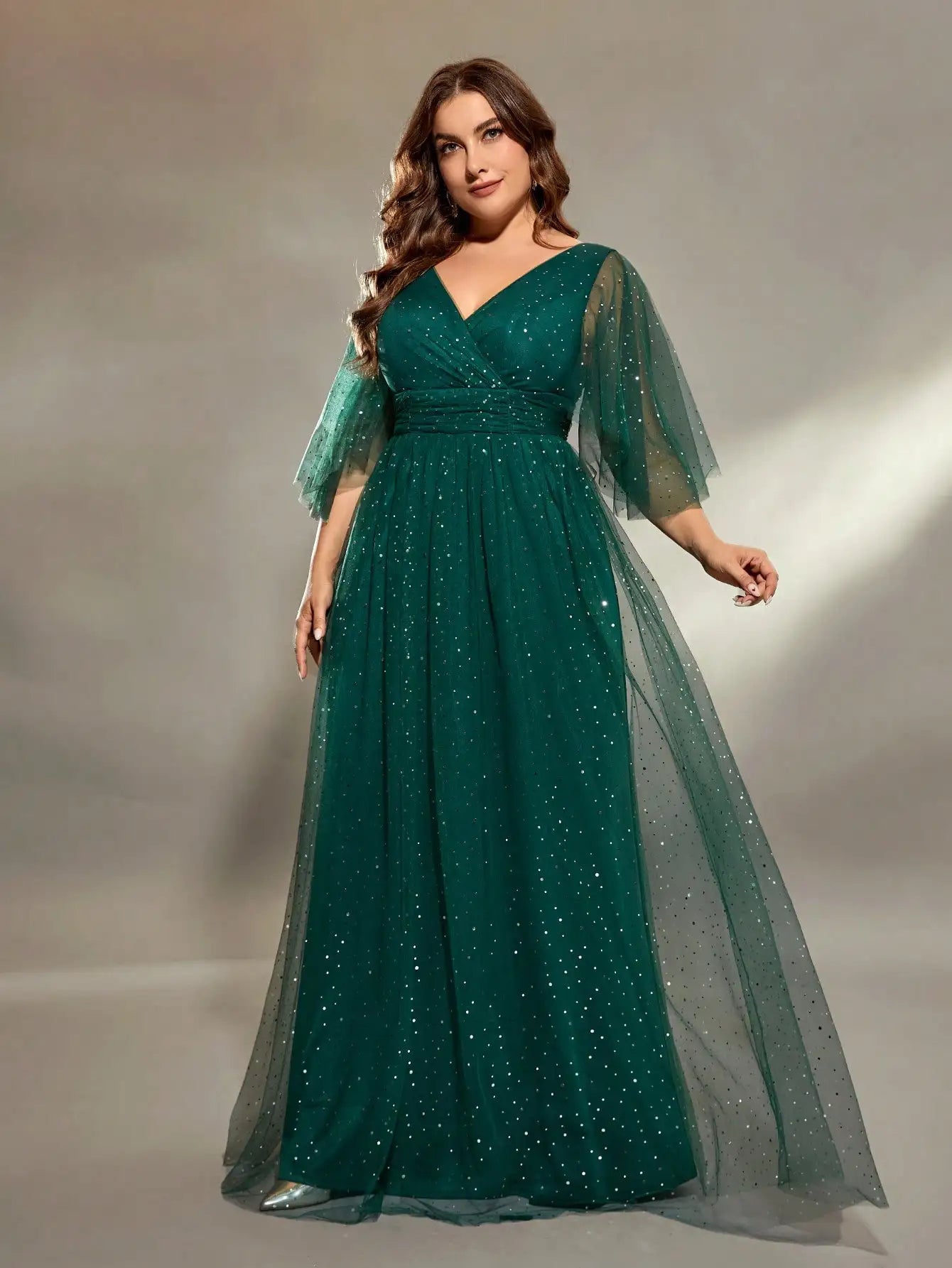 Vestido de noche Mgiacy de talla grande con escote en V, pliegues cruzados en el pecho, manga larga irregular, falda larga de red y una sola capa, vestido de fiesta de graduación 