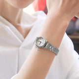 Relógio feminino Casio LTP - V006 prata quartzo com calendário e a prova de agua