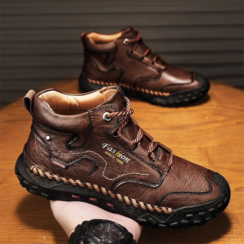 Zapatillas informales de cuero vulcanizado de alta calidad para hombre, zapatos planos de diseño, cómodos, antideslizantes, para caminar, correr y trotar, 2024