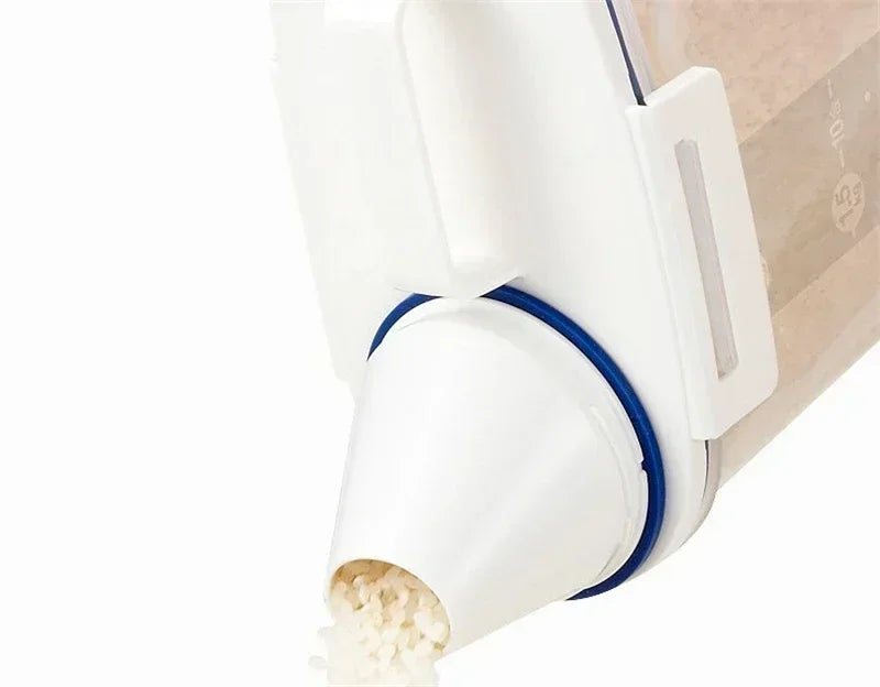 1Pc Sealed Cereal Insect-Proof Rice Bucket with Measuring Cup Transparent Rotary Food Moistureproof Tank Kitchen Storage Box 2KG