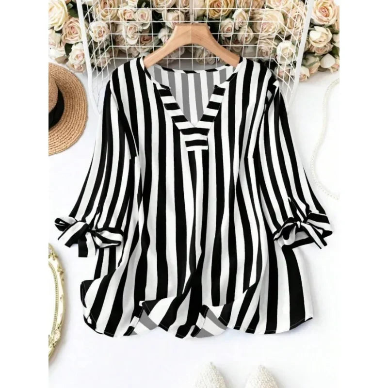 Plus Size Women's Fashion Spring Plaid T-shirt V-neck Jumper Light Breathable Tops European and American Style Beach Travel Clothes