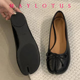 Spring Women Flat Split Toe Shoes with Bow Soft Leather Bow Tie Front Shallow Slip On Girls Tabi Shoes Flats Ballet Shoes