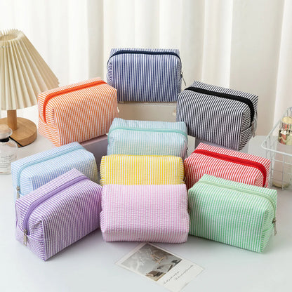 Stripe Seersucker Cosmetic Bag Fashion Women Cosmetic Bag Zipper Storage Makeup Case Travelling Pouch Organizer for Lady