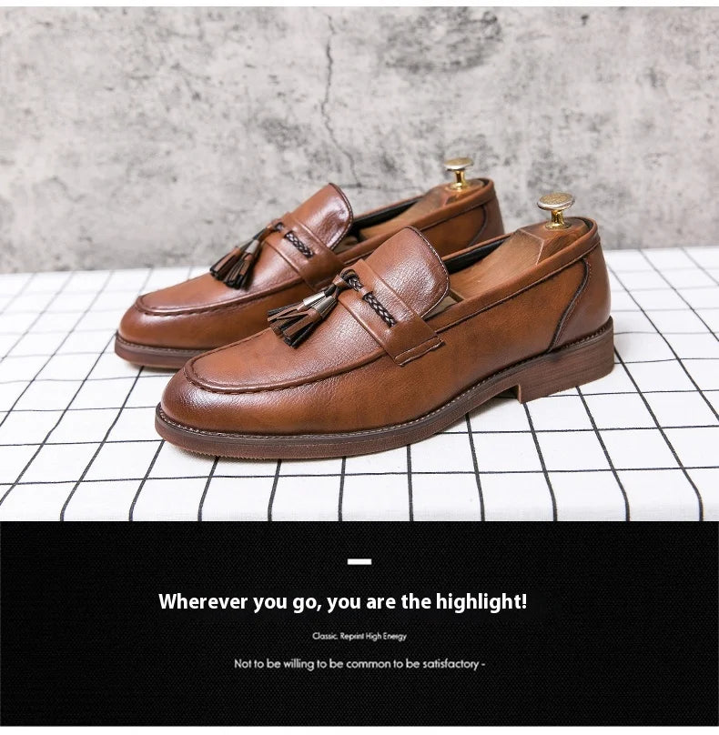 Pointed casual moccasins for men fringed slip-on men's shoes Beef soles bean boat shoes Fashion hair stylist fashion shoes