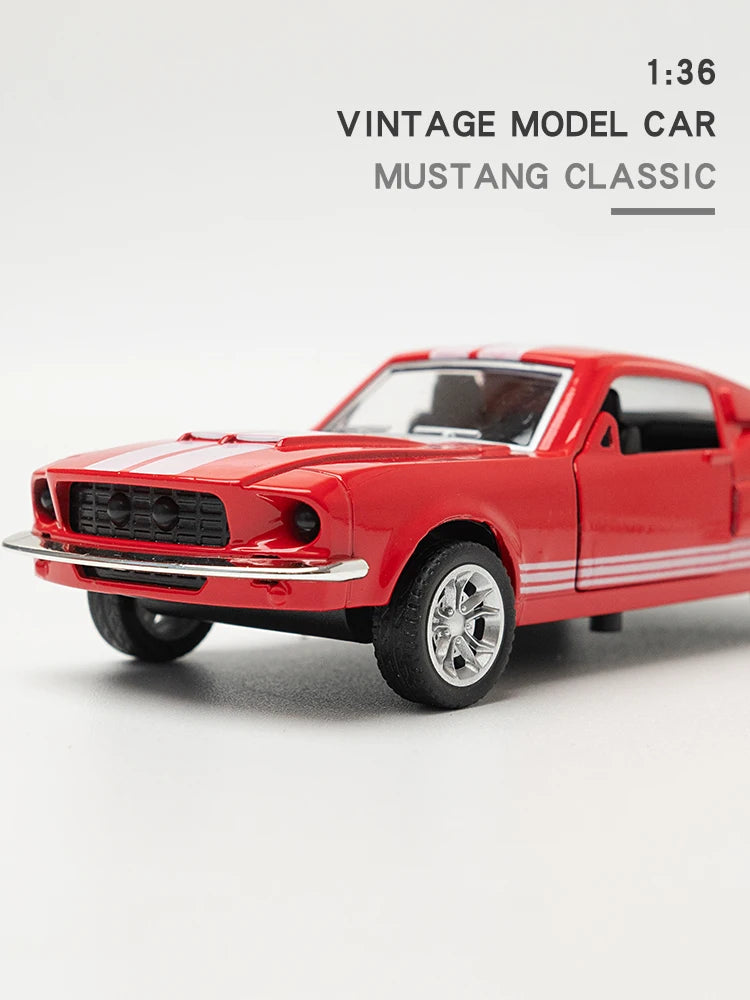 1:36 Alloy Diecast Mustang Classic Vintage Car Model Pull Back Car Miniature Vehicle Replica For Collection Gift