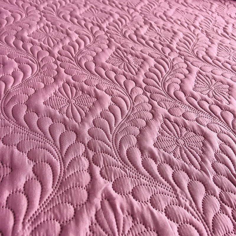 Waterproof Mattress Protector Thicken Fitted Bed Sheet Breathable & Noiseless Mattress Pad for Twin/Double/Queen/King Size Beds