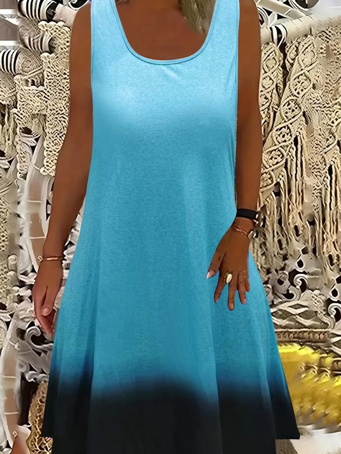 Vestido informal de talla grande con cuello redondo y degradado para mujer, ideal para salidas de verano. 
