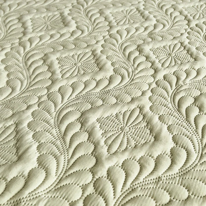 Waterproof Mattress Protector Thicken Fitted Bed Sheet Breathable & Noiseless Mattress Pad for Twin/Double/Queen/King Size Beds