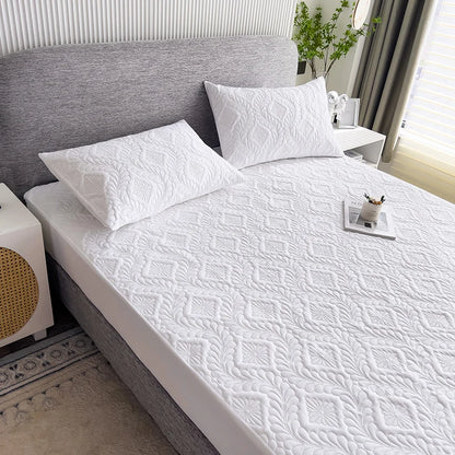 Waterproof Mattress Protector Thicken Fitted Bed Sheet Breathable & Noiseless Mattress Pad for Twin/Double/Queen/King Size Beds