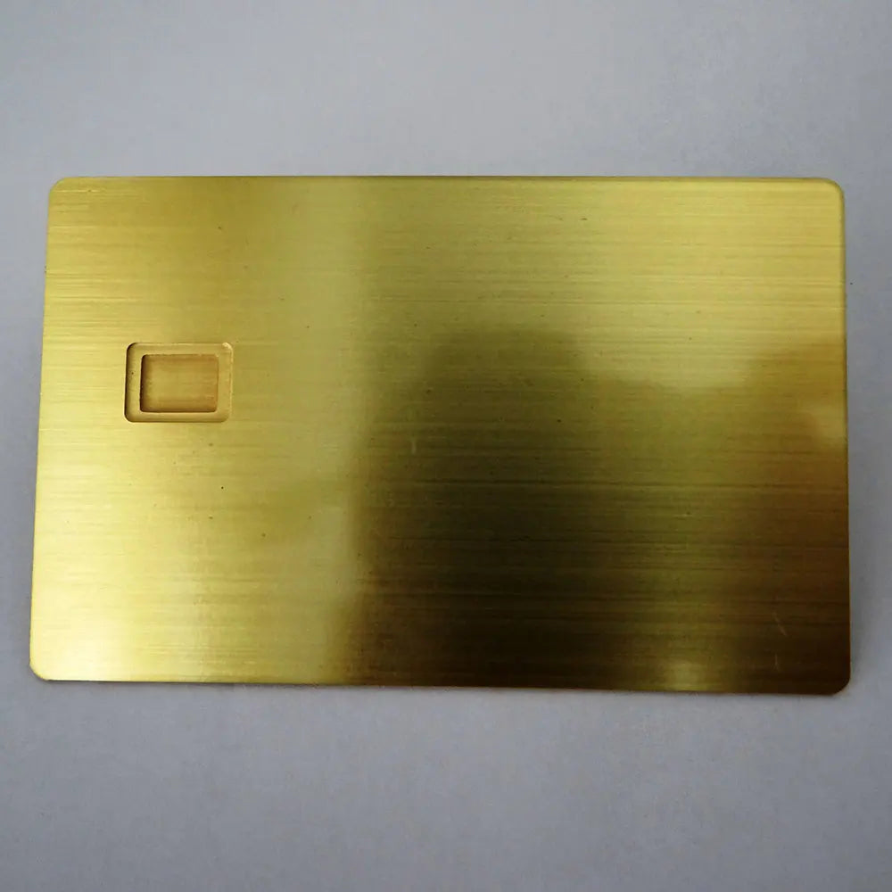 Small Chip Slot Metal Business Card, cartão de crédito com tira e assinatura, frete grátis, em branco 4442, 1Pc
