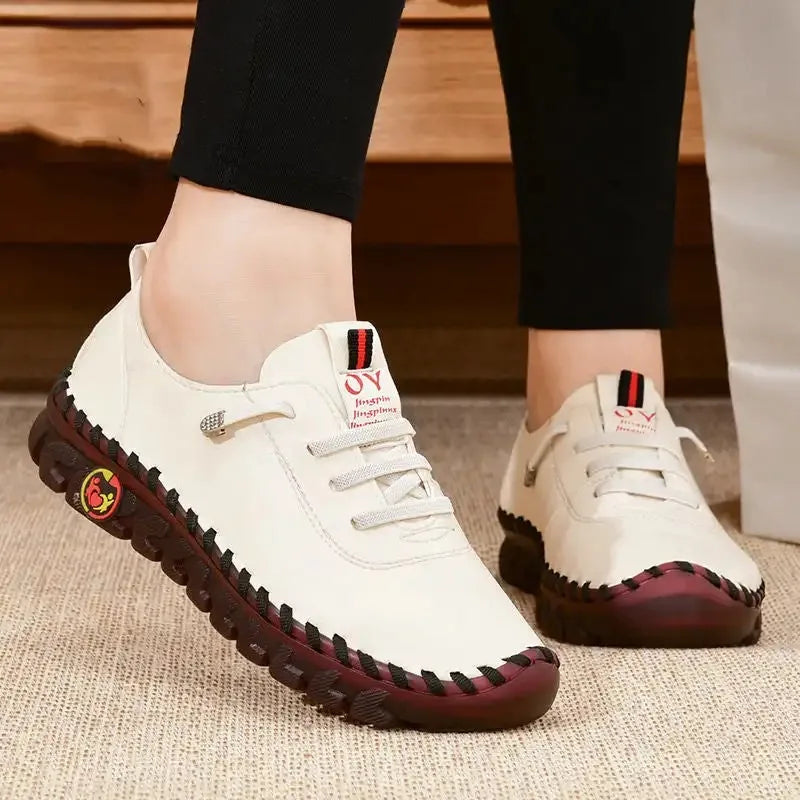 Zapatillas de cuero para mujer, zapatos casuales vulcanizados, mocasines planos suaves y cómodos para mujer, zapatillas sin cordones para mujer 