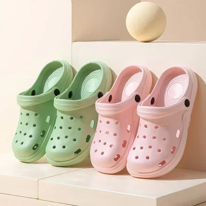 Tamancos de jardim para mulheres e homens, sandálias de praia, dedo do pé largo, sapatos Holey, chinelos de chuveiro, ao ar livre, senhoras, verão
