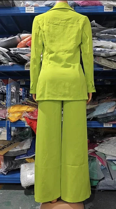 Trajes urbanos para mujer, primavera/verano 2024, último estilo, blazer con cuello entallado, abrigo de manga larga y pantalón con botones y diseño de bolsillo. 