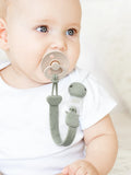 Portachupetes de silicona para bebés de 3 meses o más, sin BPA, diseño de una sola pieza. 