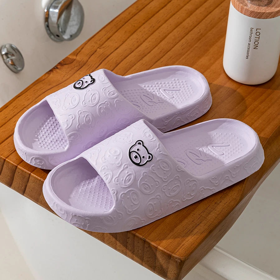 Cartoon bear print slippers for men and women, indoor soft sole slides, EVA bathroom, summer outdoor cool shoes for couple, fashion 