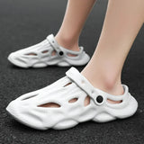 Summer Men Women Slippers Comfortable Outdoor Sandals Clogs Beach Slippers Flip Flops Indoor Home Slides Bathroom Shoes for Men 