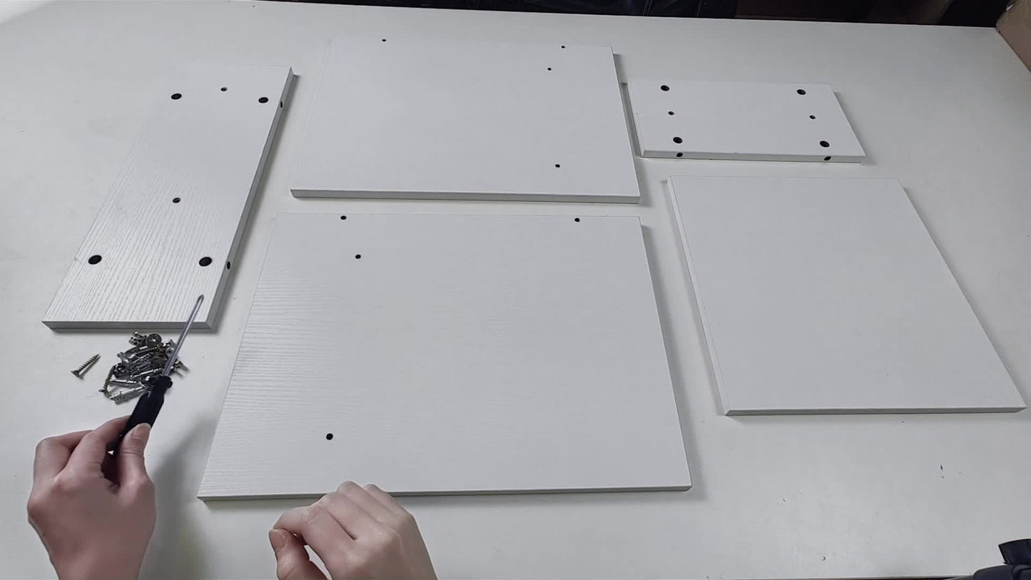 Organizador de escritorio cuadrado de tablero de fibra de madera: resistente estante de almacenamiento para suministros de oficina, soporte de impresora y organización del hogar con amplio espacio.