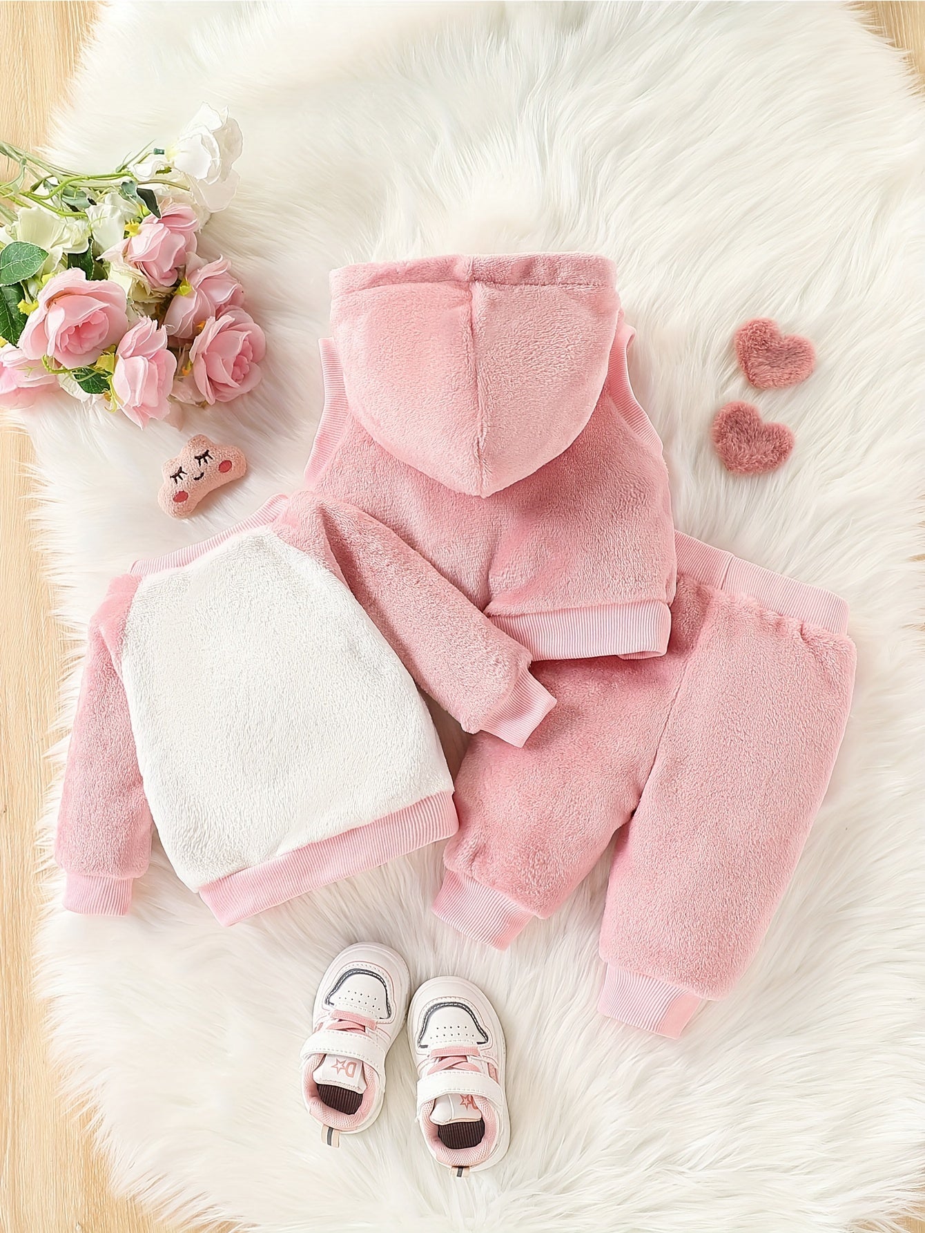 Adorable Ladybug Embroidered Flannel Hoodie &amp; Long Sleeve Top Set for Youngsters Girls - Cozy Fall/Winter Outfit, Machine Washable, Perfect for Outdoor