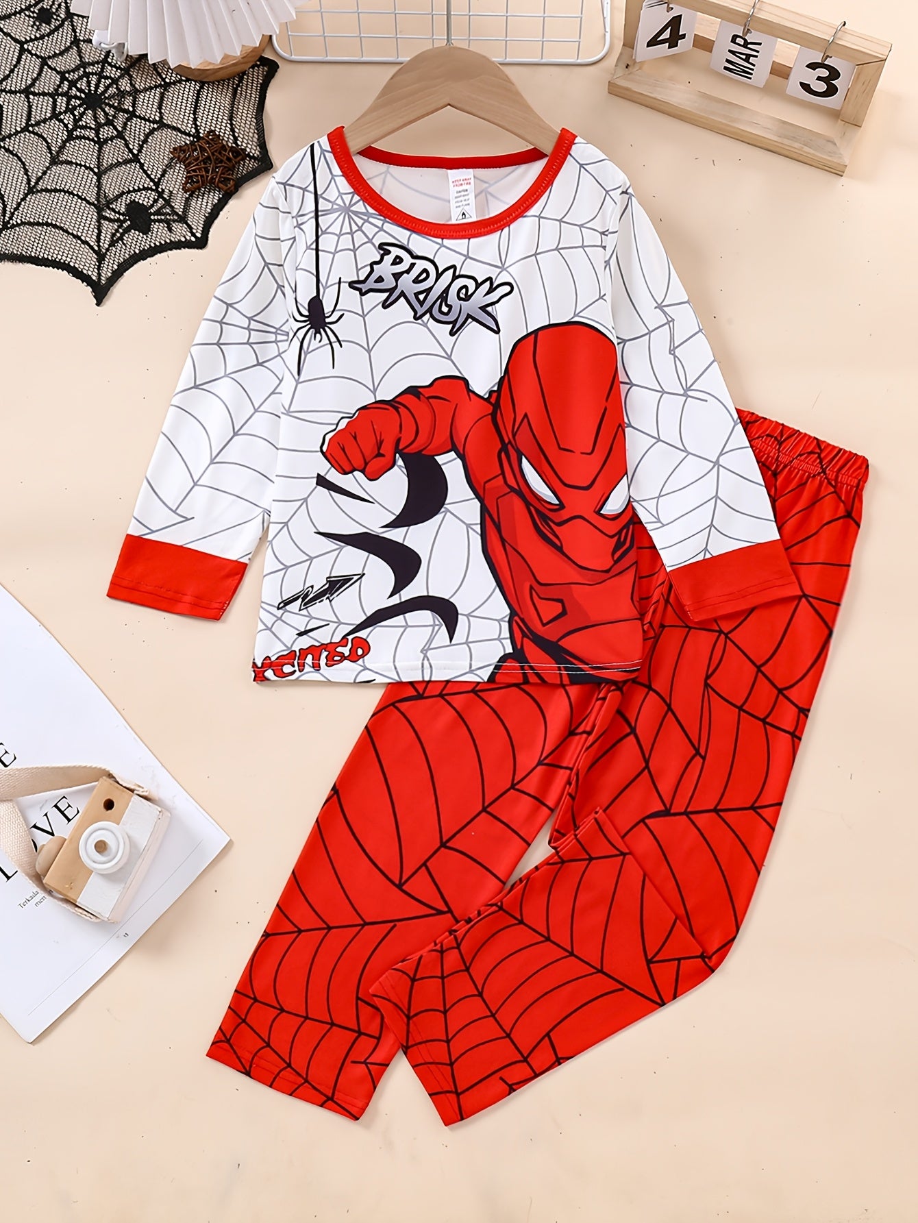 Boys' Cozy Spider Web Cartoon Print Long Sleeve & Pants Set - Flame Retardant, Stretchy Polyester Blend for Fall/Winter