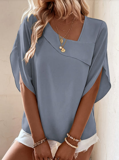 Blusa de color liso con escote asimétrico, dobladillo recto y mangas con volantes