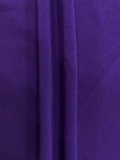 Conjunto de dos piezas de túnica y pantalón de cuello redondo de manga larga lisa para mujer de talla grande.