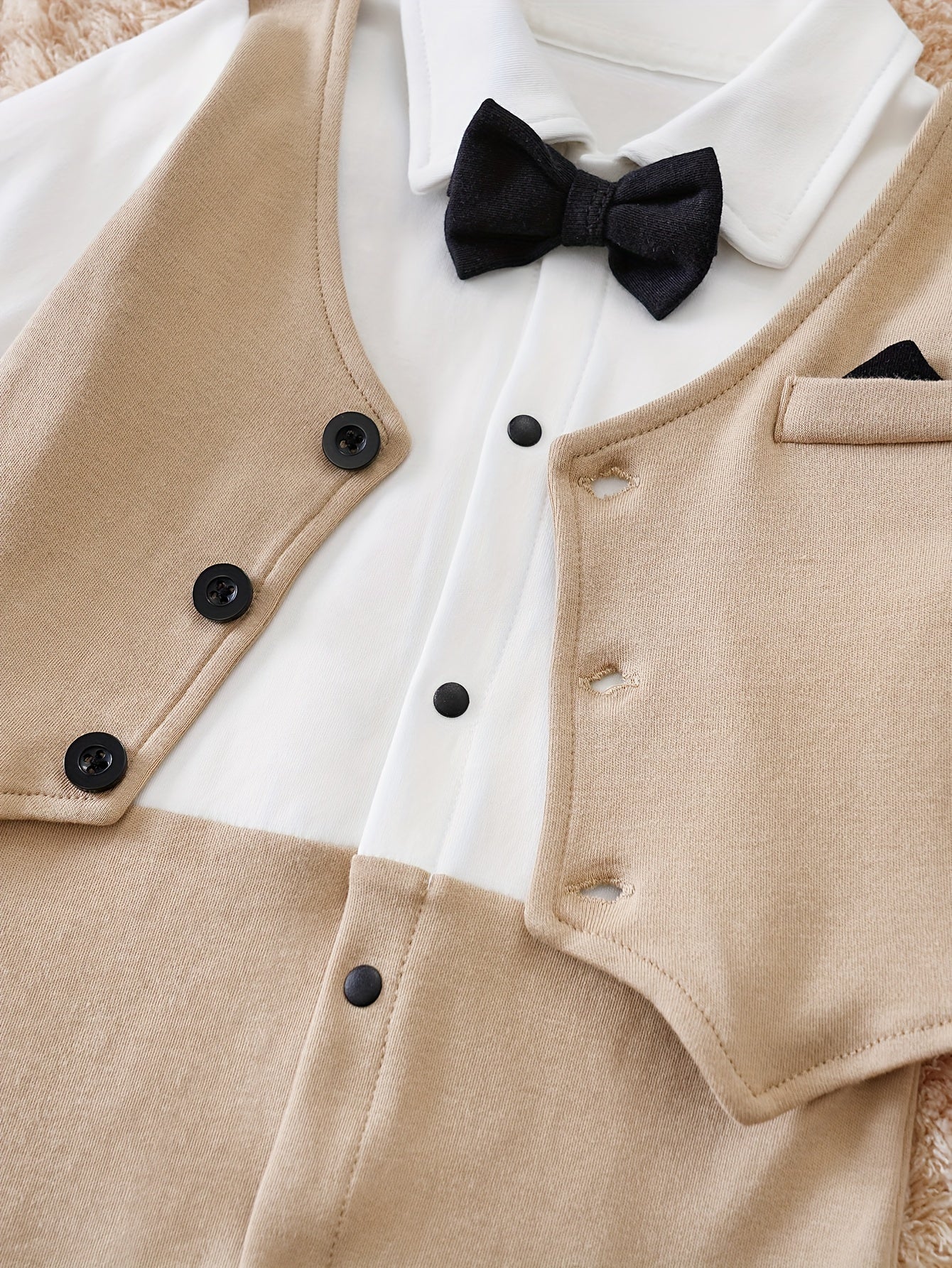 Body de algodón para caballero con decoración de pajarita para bebé, mono cómodo de manga larga, ropa para bebé niño para interior y exterior.