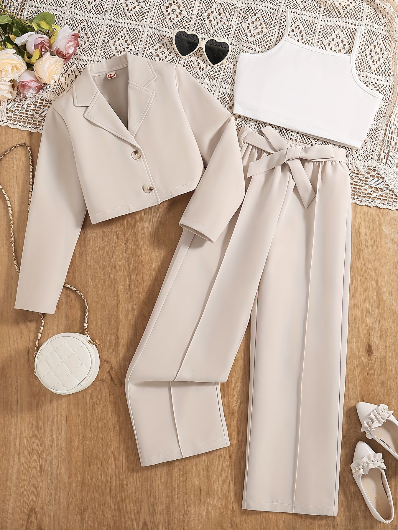 Conjunto elegante de otoño para niña de 3 piezas: blazer corto de poliéster con cinturón, camisola sin mangas, pantalón recto, corte entallado, color liso, ideal para primavera/otoño.