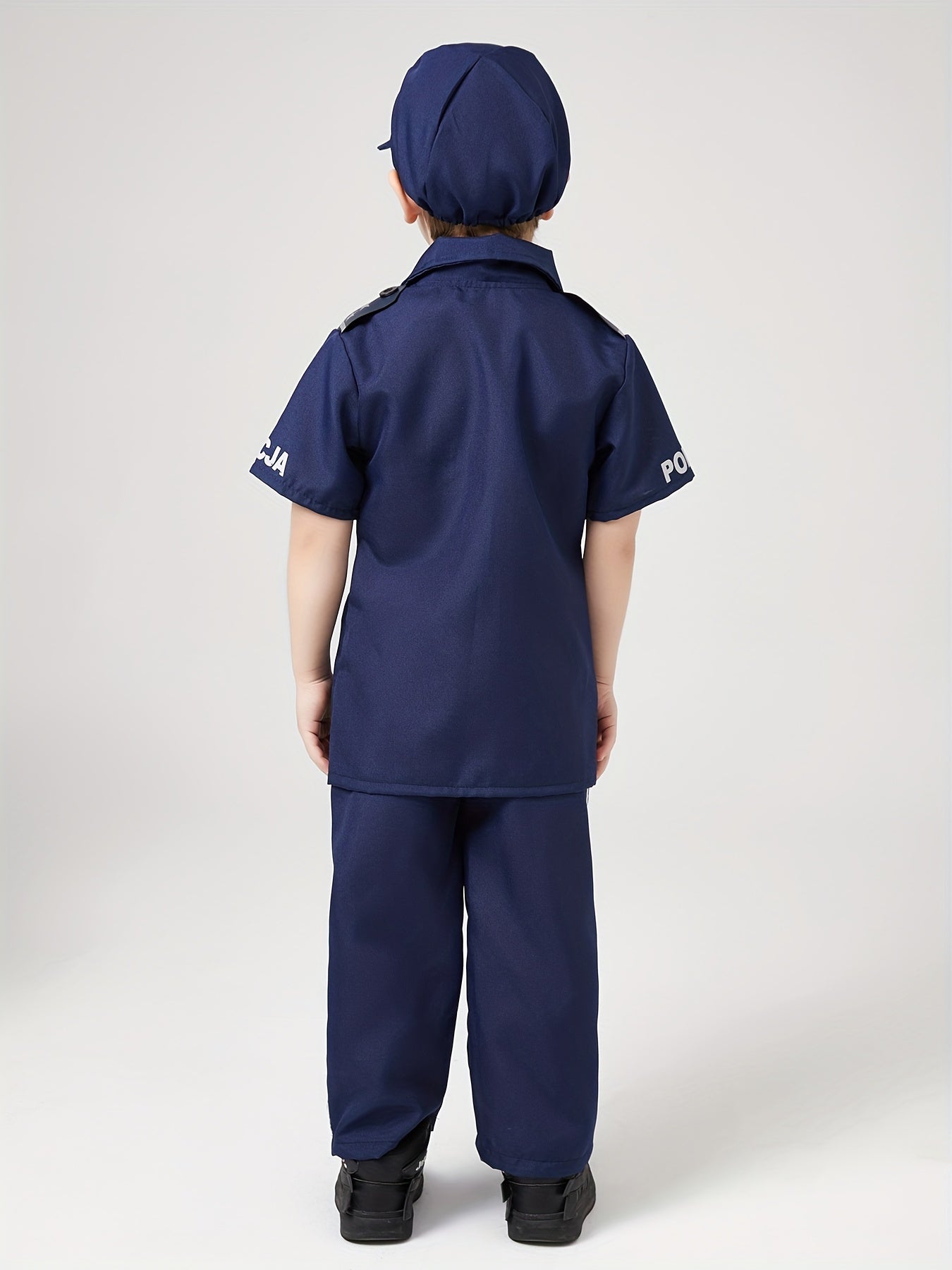 Disfraz de policía para fiesta de temática profesional para niño: camisa de manga corta, pantalón azul marino, gorra y porra a juego. Conjunto de 4 piezas, perfecto para Halloween, carnaval y presentaciones de personajes de películas.