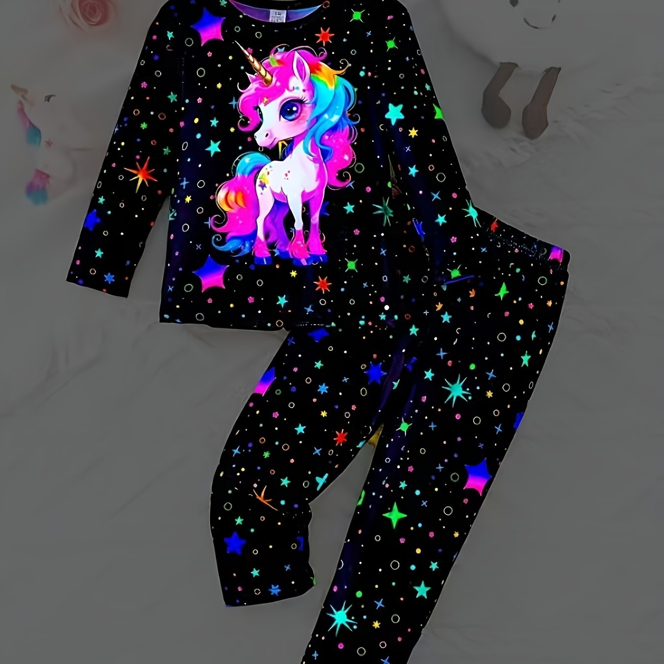 Little Girl 2pcs Set with Unicorn Long Sleeve Top and Star-printed Pants Set for Autumn and Winter, Casual and Cute Style, Home Wear Set