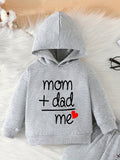 Conjunto de sudadera con capucha y pantalones de manga larga con estampado de letras "Love Dad and Mom" ​​de dos piezas para niños pequeños, ideal para exteriores.