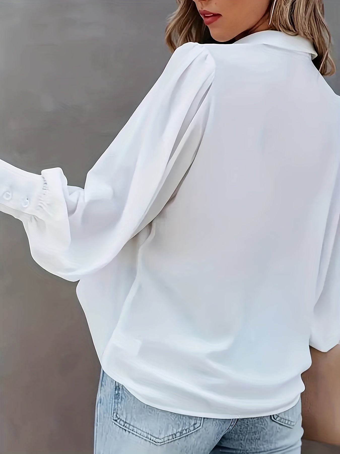 Blusa básica de talla grande para mujer, con botones, mangas farol, cuello vuelto, ligeramente elástica