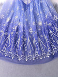 Capa de copo de nieve con degradado azul encantador para niños - Poliéster; Estampado floral; Detalle de botones; Tejido de punto ligeramente elástico; Corte estándar; Edad 3+; Disfraz de Halloween