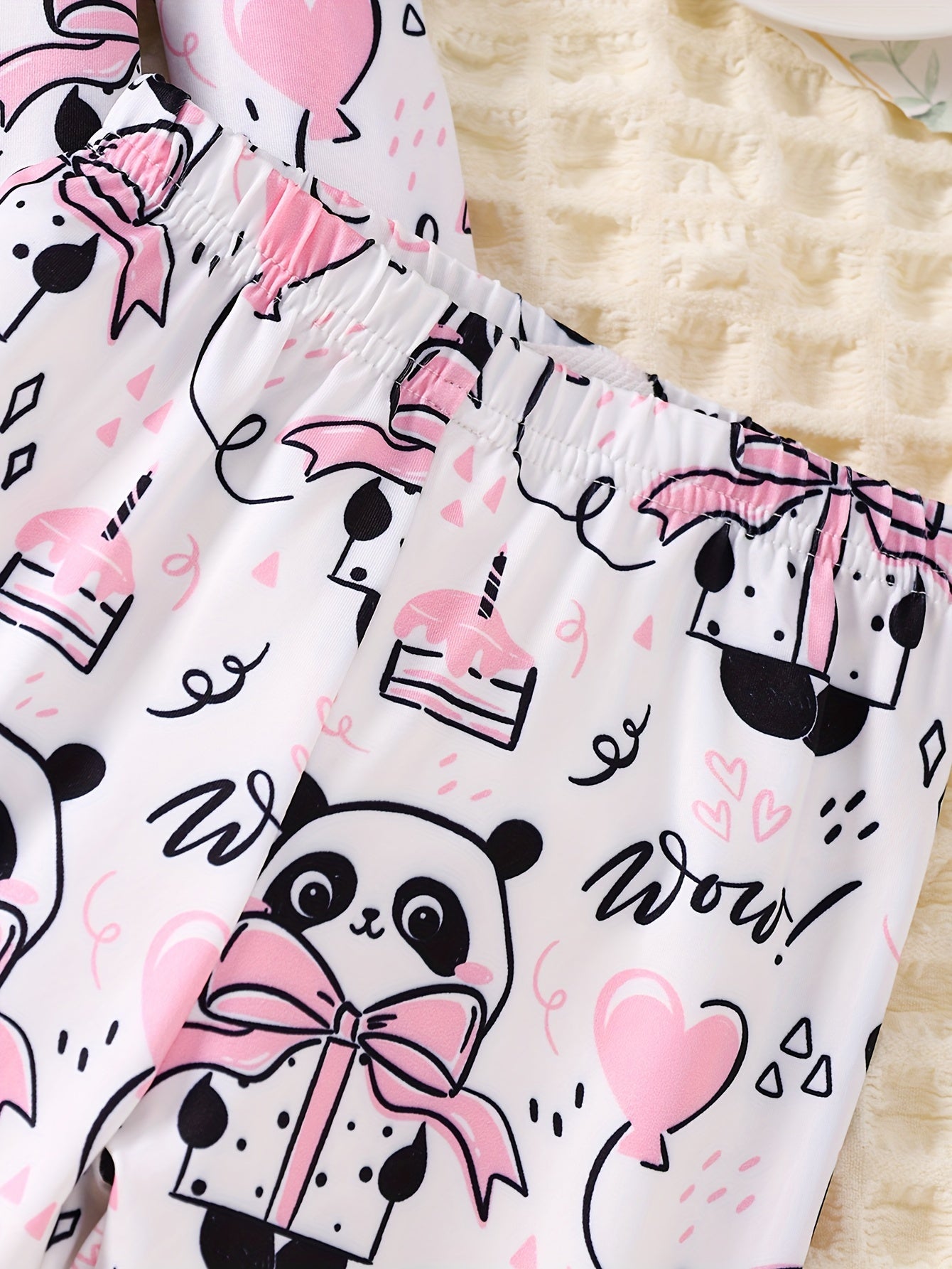 Autumn and Winter 2pcs Set for Girls, Cartoon Cute Panda Love Letters Cake Pattern Printed Round Neck Sweater, Long Sleeve with Drawstring and Elastic Pants, Casual and Comfortable Body-hugging Pajama Set
