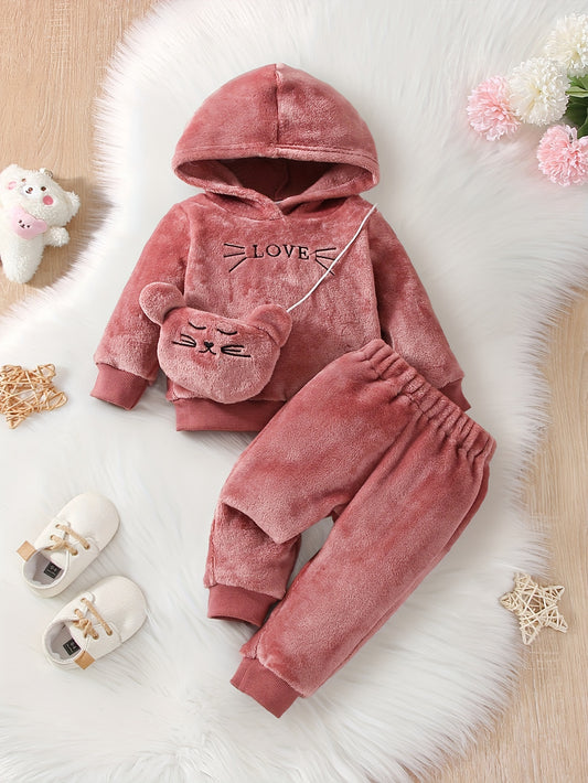 2-piece Baby's LOVE Embroidery Warm Fuzzy Hoodie + Cute Bear Bag + Casual Pants, Toddler &amp; Infant Girl's Outdoor Clothing Set For Fall Winter