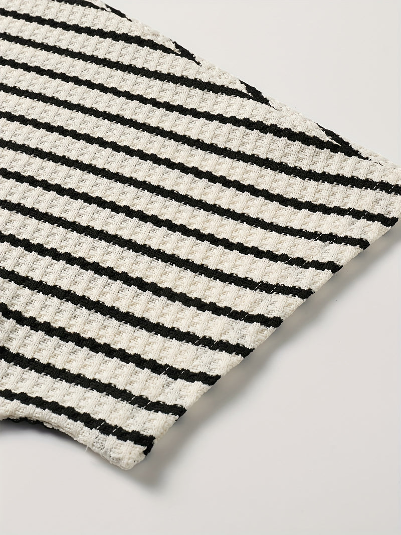 Summer New Arrival Plus Size Women's V-Neck Striped Top and Shorts Set