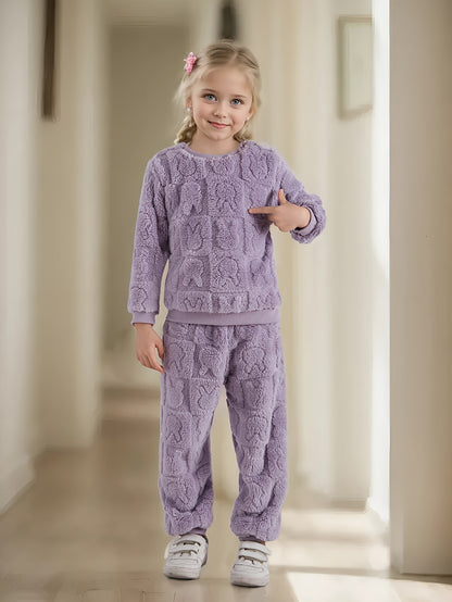 Casual Plush Animal Pattern Crew Neck Pullover Lash Set for - Cozy Warm Fall/Winter Long Sleeve and Pants Outfit, 100% Polyester Non-Stretch Knit Fabric for Weekend Casual Wear - Keep Away from Fire