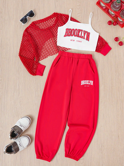 Conjunto de 3 piezas para niñas: camiseta con letras Brooklyn, top playero y pantalón deportivo. Versátil para uso informal de verano y exterior.
