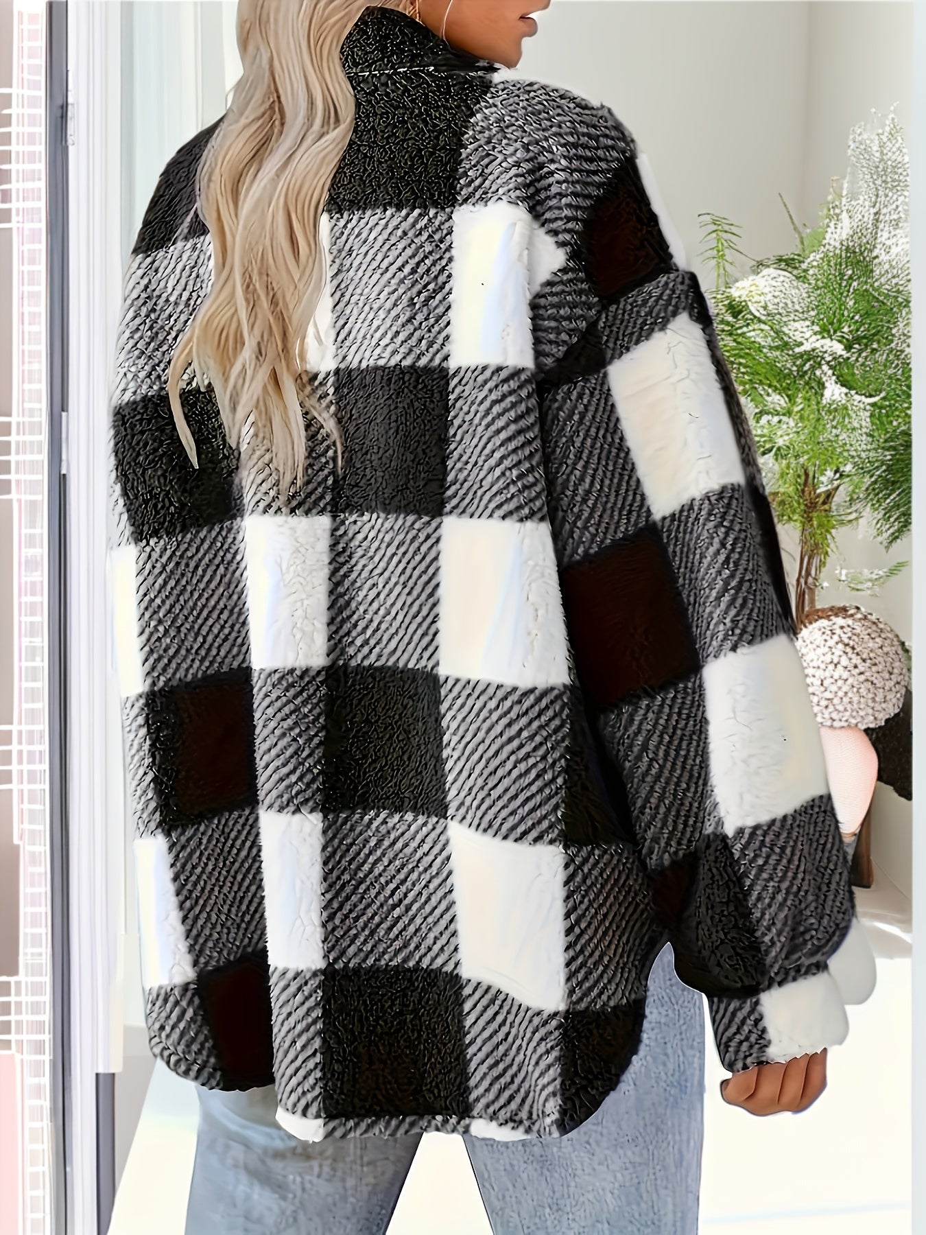 Elegant Plush Winter Jacket - Polyester and Elastane, Checkered Pattern, High Stretch Fabric, Machine Washable, Knitted Style