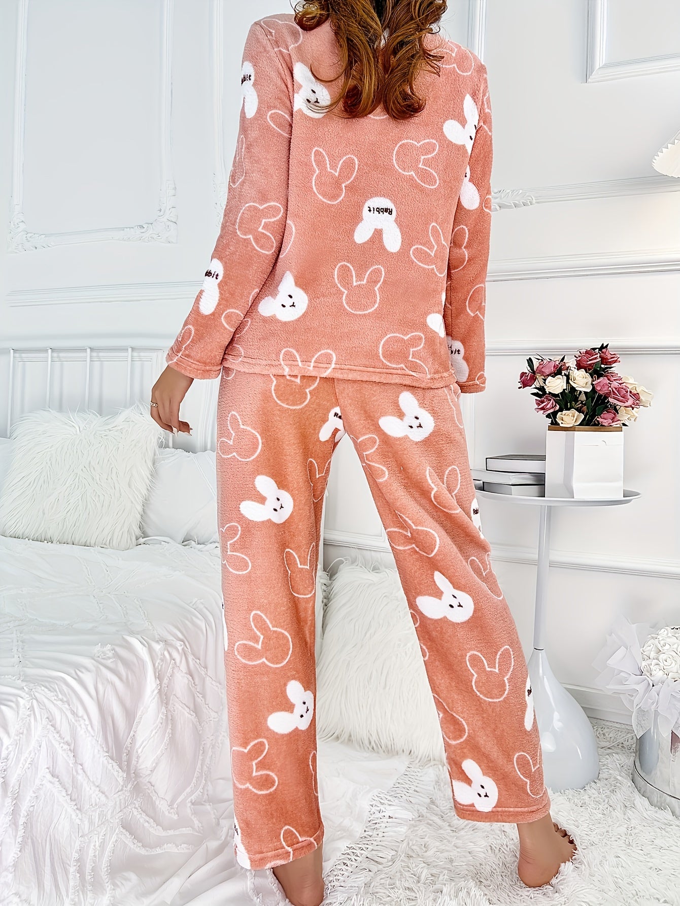 [Home Relaxation] Cozy & Warm Women's Fleece Pajama Set in Green with White Cartoon Rabbit Pattern - Soft Polyester, Anti-Static, Machine Washable - Elegant Home Loungewear with Round Neck Top & Pants for Fall/Winter, Plus Si